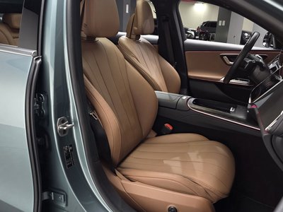 MERCEDES-BENZ E-CLASS - 10