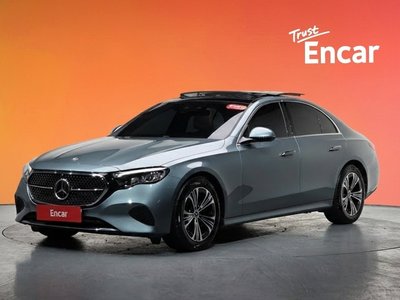 MERCEDES-BENZ E-CLASS - 1