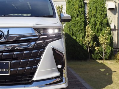 TOYOTA ALPHARD - 10