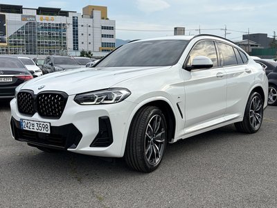 2024 BMW X4 photo 2