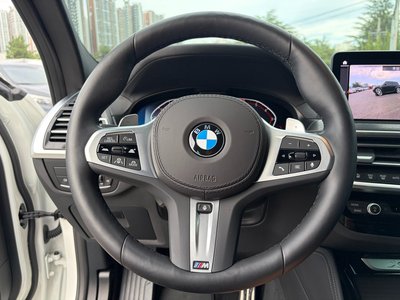 2024 BMW X4 thumbnail 12