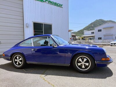 PORSCHE 911 - 6
