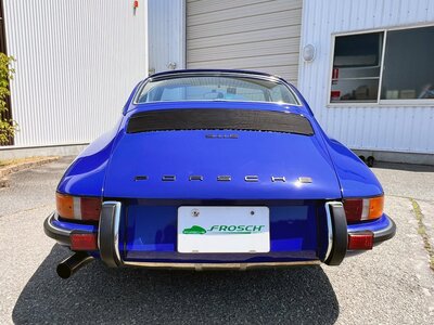 PORSCHE 911 - 8