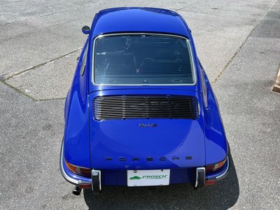 PORSCHE 911 - 9