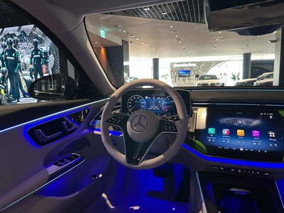 MERCEDES-BENZ E-CLASS - 3