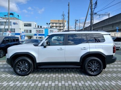 TOYOTA LAND CRUISER 250 - 7