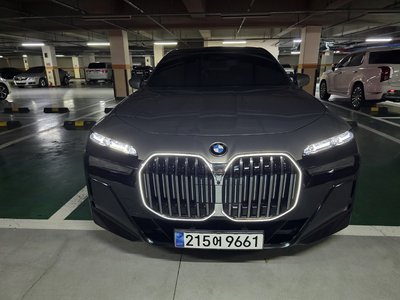 BMW 7 SERIES