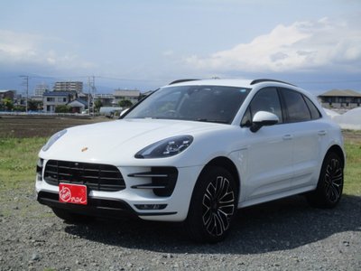 PORSCHE MACAN - 7