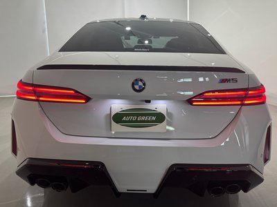 2025 BMW M5 照片 9