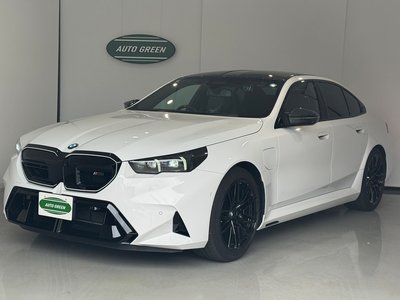 2025 BMW M5 照片 3