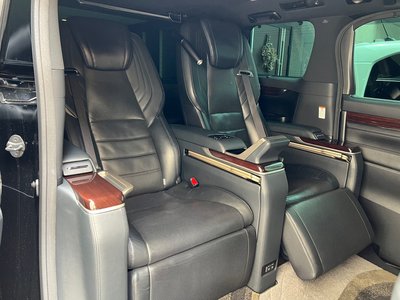 TOYOTA ALPHARD - 4