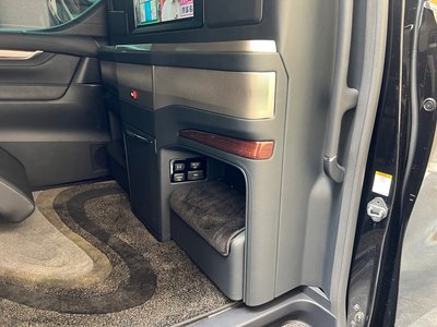 TOYOTA ALPHARD - 5