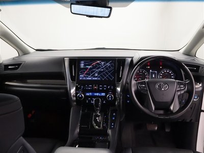 2023 TOYOTA ALPHARD photo 5
