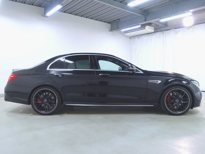 MERCEDES-BENZ E-CLASS AMG - 8