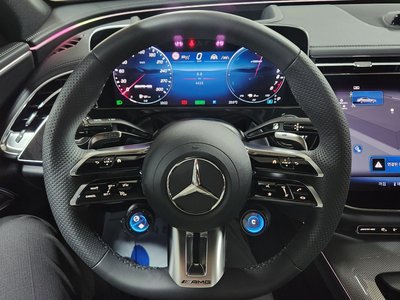 MERCEDES-BENZ E-CLASS - 6
