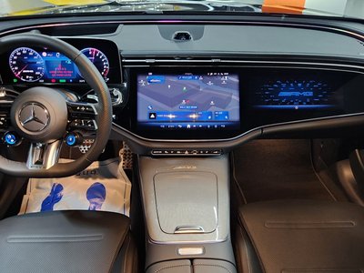 MERCEDES-BENZ E-CLASS - 4