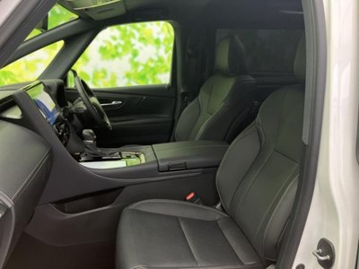 2025 TOYOTA ALPHARD photo 7
