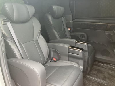 2025 TOYOTA ALPHARD photo 6