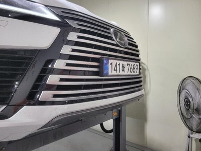 صورة 1 لـ 2025 Lexus LX