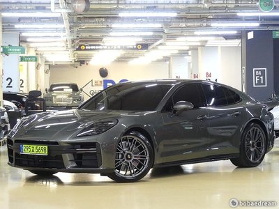 PORSCHE PANAMERA - 5