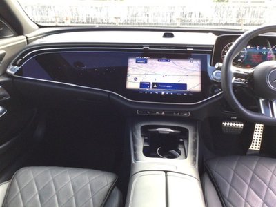 MERCEDES-BENZ E-CLASS - 6