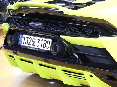 LAMBORGHINI HURACAN - 8