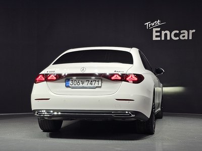 2025 Mercedes-BENZ E-CLASS — фото 4