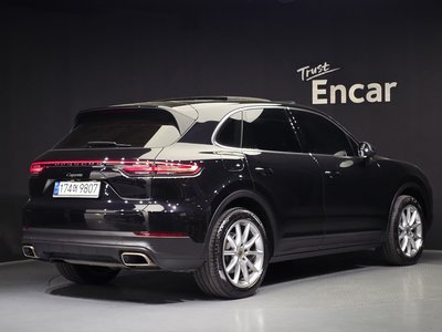 PORSCHE CAYENNE - 4