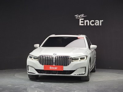 BMW 7 SERIES - 2