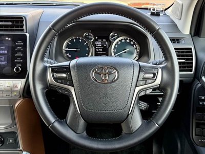 2022 Toyota LAND CRUISER PRADO — миниатюра 30