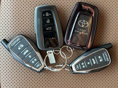 2022 Toyota LAND CRUISER PRADO — миниатюра 34