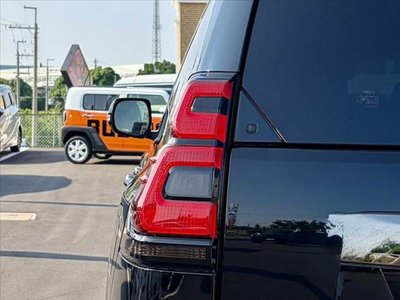 2022 Toyota LAND CRUISER PRADO — миниатюра 39