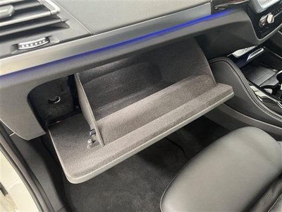 2024 BMW X4 — миниатюра 38