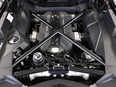 LAMBORGHINI AVENTADOR ROADSTER - 4