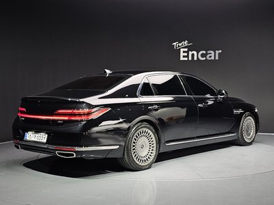 صورة 4 لـ 2021 Genesis G90