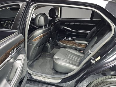 2021 Genesis G90 缩略图 11