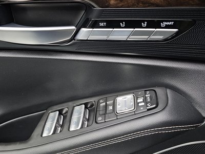2021 Genesis G90 缩略图 12