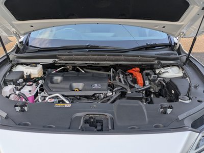 صورة 8 لـ 2023 Lexus RX