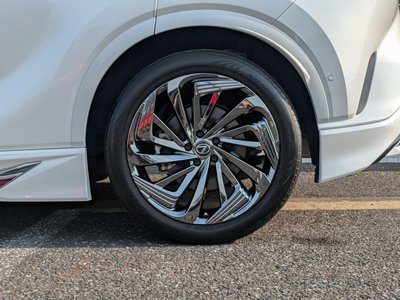 صورة مصغرة 32 لـ 2023 Lexus RX