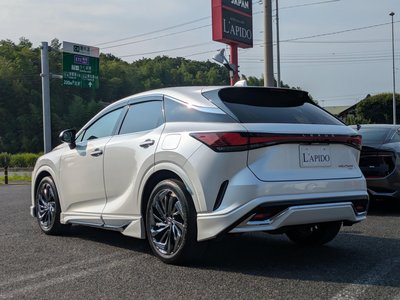 صورة 3 لـ 2023 Lexus RX