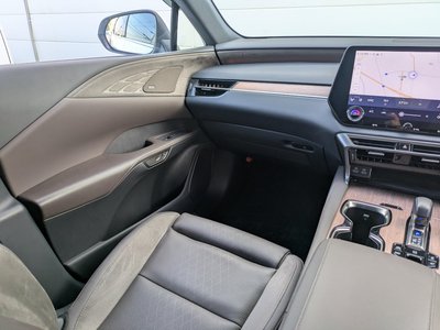 صورة مصغرة 16 لـ 2023 Lexus RX