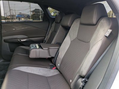 صورة مصغرة 19 لـ 2023 Lexus RX
