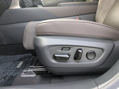 صورة مصغرة 64 لـ 2023 Lexus RX