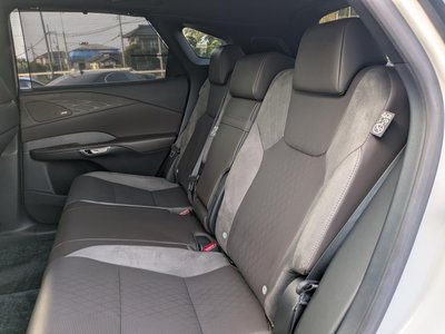 صورة مصغرة 71 لـ 2023 Lexus RX