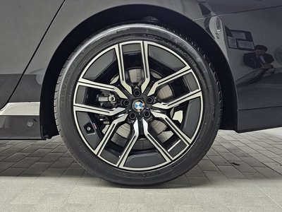 BMW 7 SERIES - 8