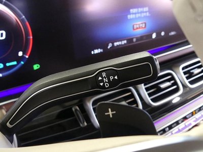 MERCEDES-BENZ GLS - 4