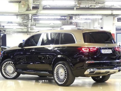 MERCEDES-BENZ GLS - 2