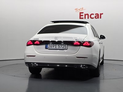 MERCEDES-BENZ E-CLASS - 4