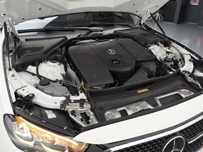 MERCEDES-BENZ E-CLASS - 7