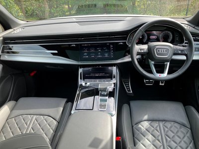 AUDI Q7 - 7